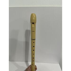 FLUTE TUDOR CREAM COLOR GOOD CONDITION CLEAN